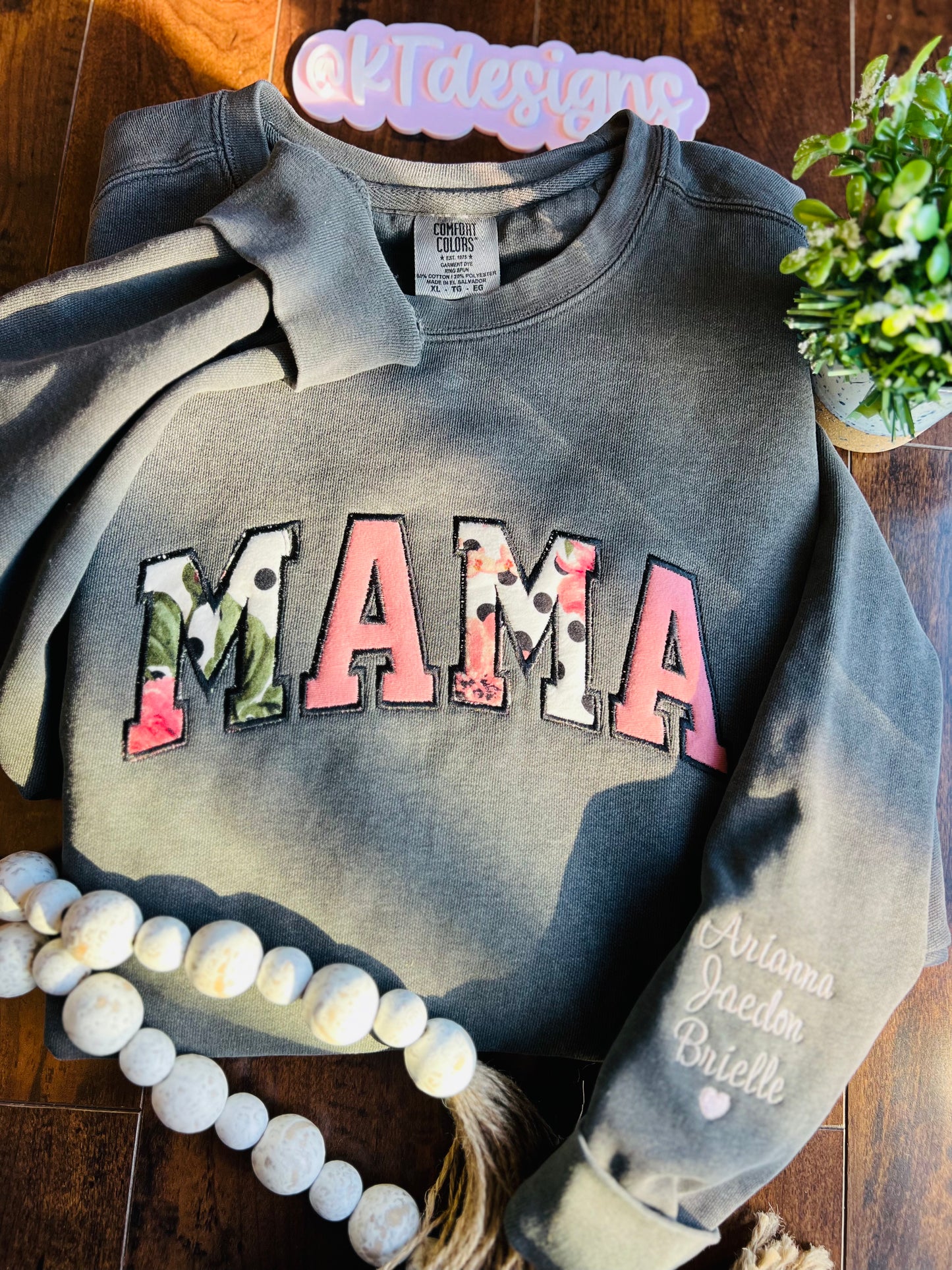 Mama Onesie Appliqué Sweatshirt(read description)