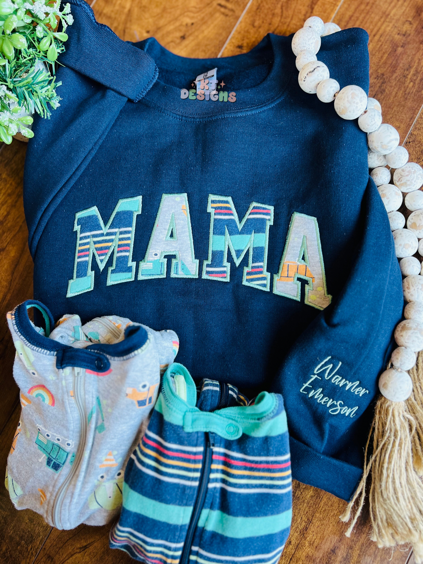 Mama Onesie Appliqué Sweatshirt(read description)