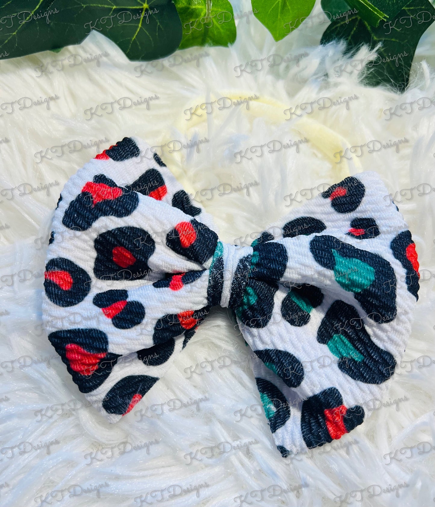 Red/Green Leopard Bow